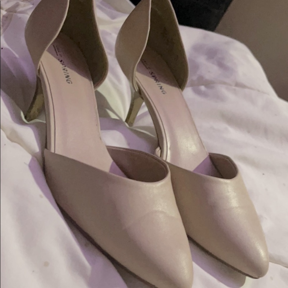 Tan heels